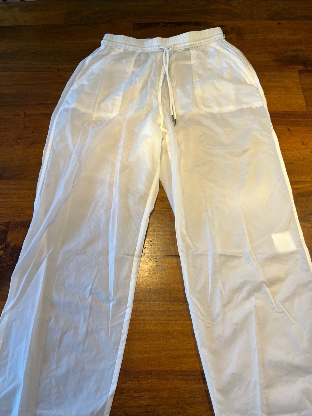 Alo White Lightweight Ripstop Pants - size XS